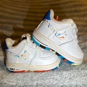 Size 2c baby NIKE Air Force gender neutral like new